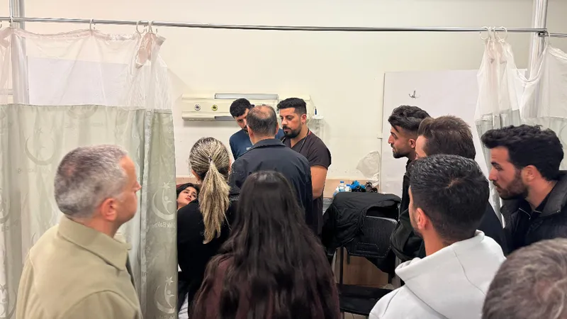 Adıyaman'da 50 öğrenci zehirlenme şüphesiyle hastaneye kaldırıldı